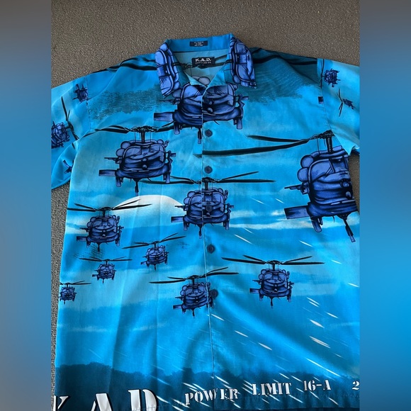 Helicopter Pattern button down short sleeves 24x31 - Picture 2 of 4